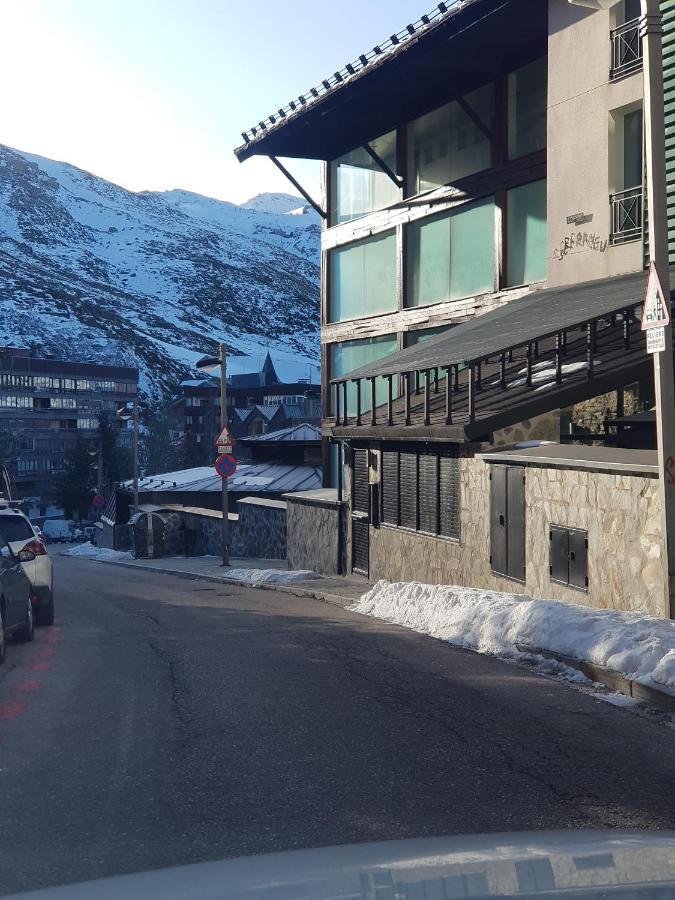 Apartamento Edificio Serraneu. Sierra Nevada. Granada Eksteriør billede