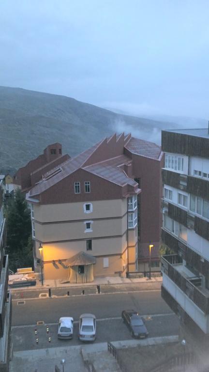 Apartamento Edificio Serraneu. Sierra Nevada. Granada Eksteriør billede