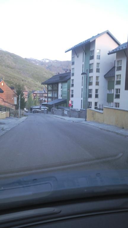 Apartamento Edificio Serraneu. Sierra Nevada. Granada Eksteriør billede